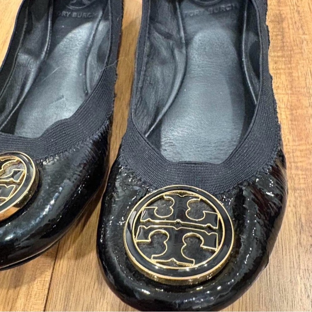 Tory Burch Reva Ballet Flats Black Patent Leather Gold Logo Y2K Size 6